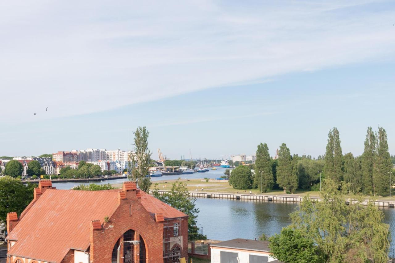 Riverside Apartment With Balcony By Noclegi Renters Świnoujście  Eksteriør billede